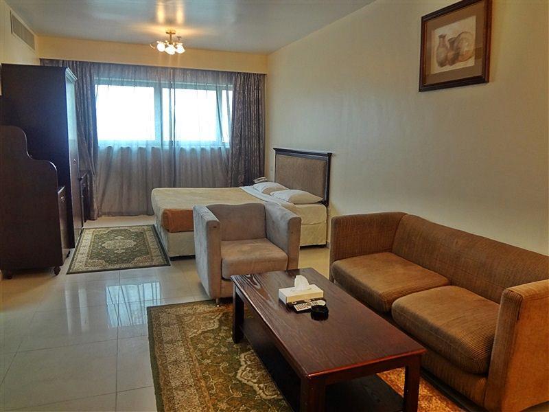 Liwa Apartments Абу Даби Екстериор снимка