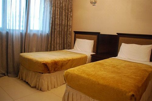 Liwa Apartments Абу Даби Екстериор снимка